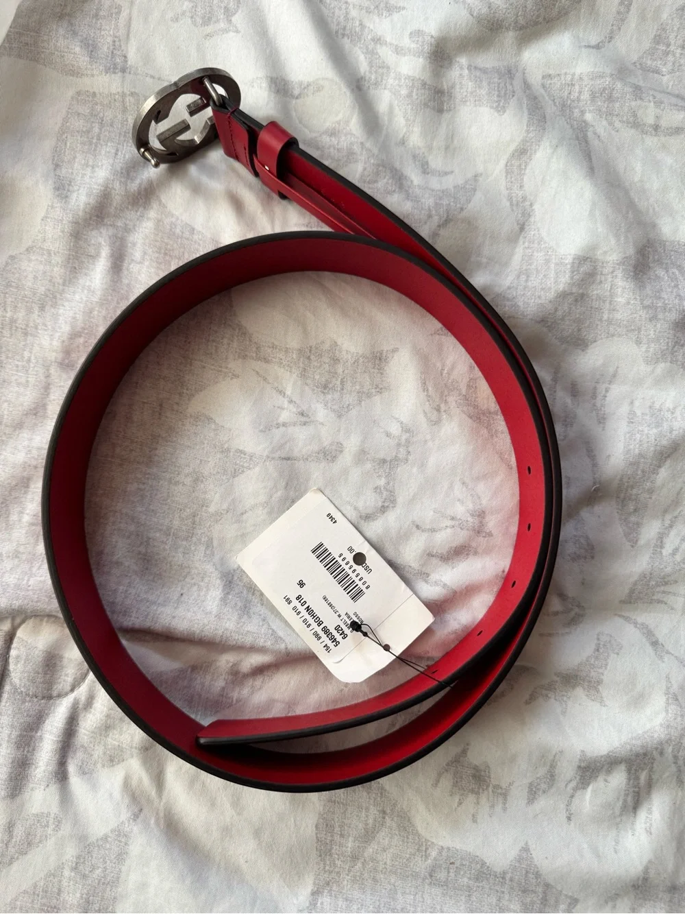 Gucci Red Leather Logo-Stamped Belt Strap